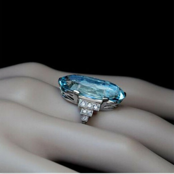 New 925 Silver  Oval Cut Big Aquamarine Ring, cute Ring, shiny Ring. - Picture 3 of 6